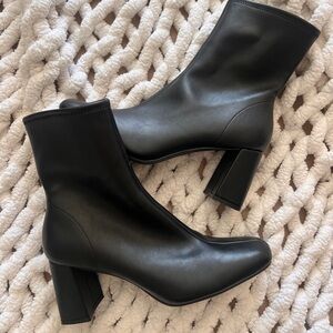 A New Day Women’s Pippa Stretch Boots, Black Booties